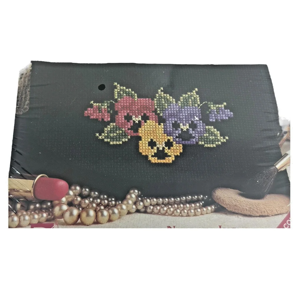 Vintage Designs for the Needle Cosmetic Bag #7303 Pansies Cross Stitch Kit‎ 1990
